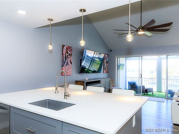 3rd image of 214 Regatta Bay Cir Unit 4B