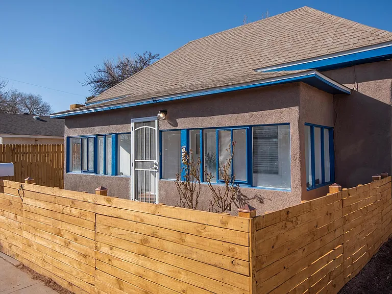 423 Pacific Ave SW — Photo 19