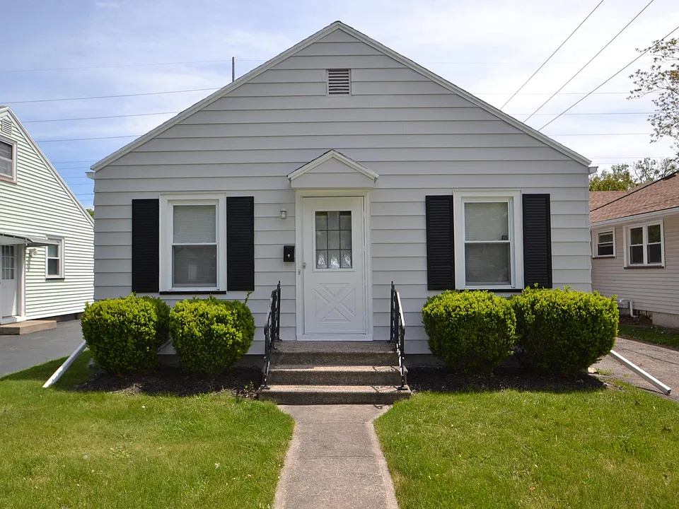 466 Bennington Dr