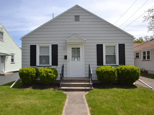466 Bennington Dr, Rochester, NY 14616