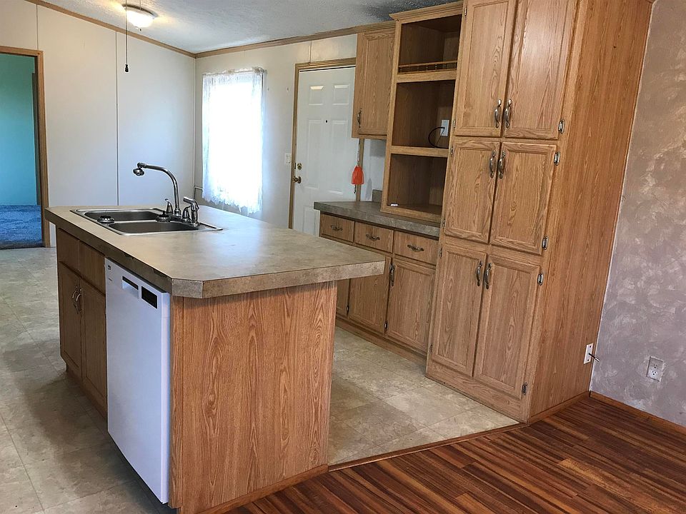2nd image of 5015 Rodeo Rd