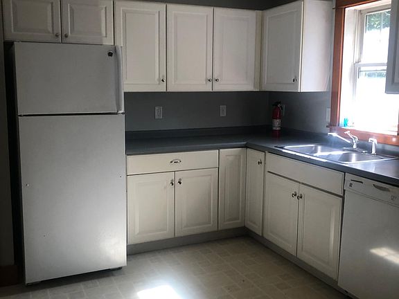 new appliances including dishwasher