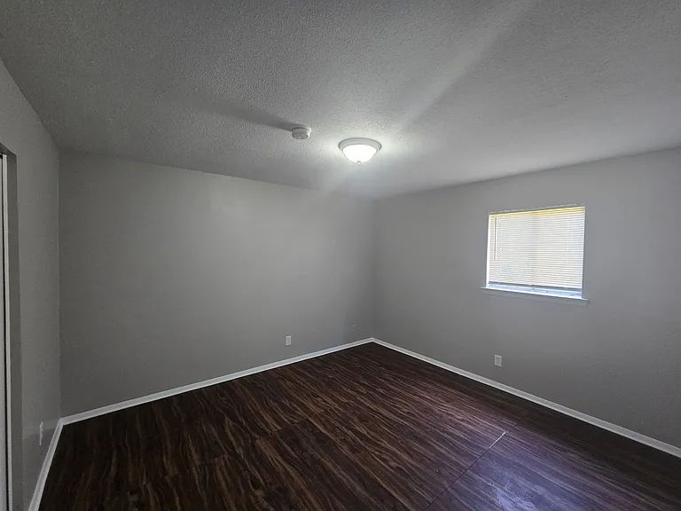 807A Forest Dale Ln #A — Photo 6