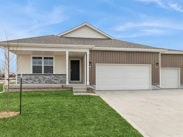 25063 Eagle Vista Dr, Adel, IA 50003