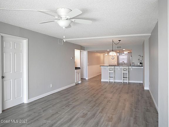 4th image of 830 N Atlantic Ave APT 106