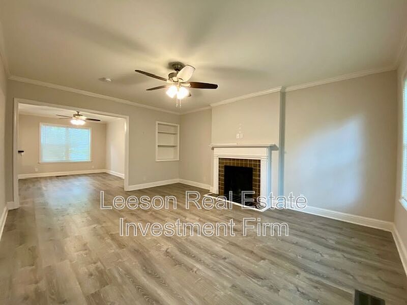 1st image of 2721 Fairfield Ave