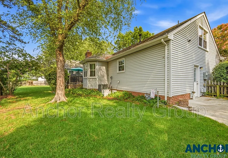 2505 Ravencroft Ct — Photo 12