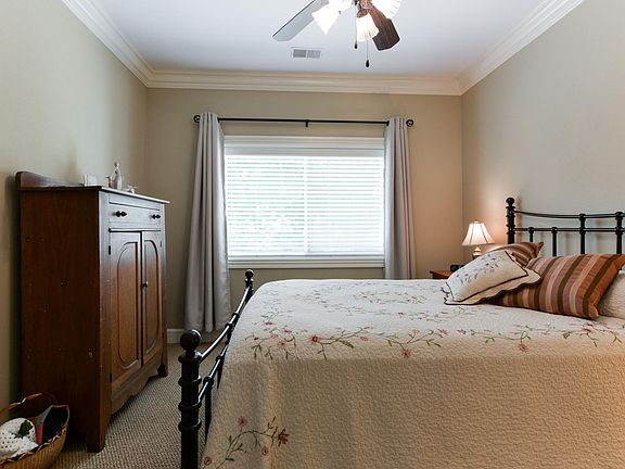 5th image of 228 Seven Cove Ln Unit 106