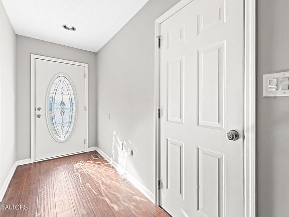 3rd image of 6404 Bakersfield Way