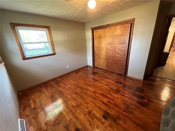 5th image of 515 N Oak St