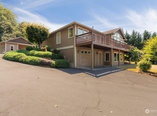 144 Emerald Heights Dr, Longview, WA 98632