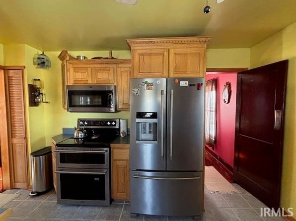 1312 E 1700th Rd S, Goodland, IN 47948