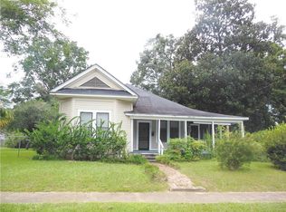 403 Maple St, Oakdale, LA 71463