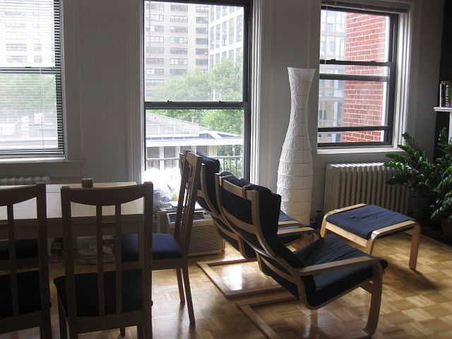 2nd image of 315 W 77th St APT 3A