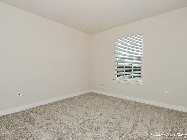 Serene Bedroom Escape