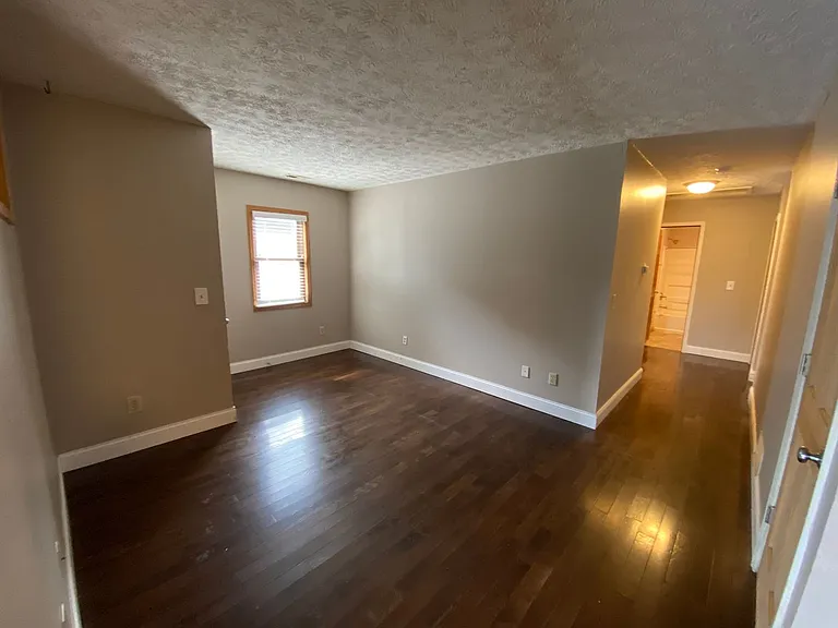 Chittenden Ave 76 MLR — Photo 12