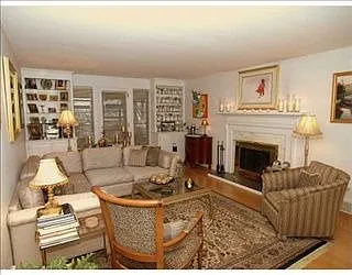 102 Sleepy Hollow Rd photo 1