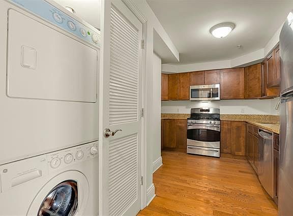Kitchen & washer dryer