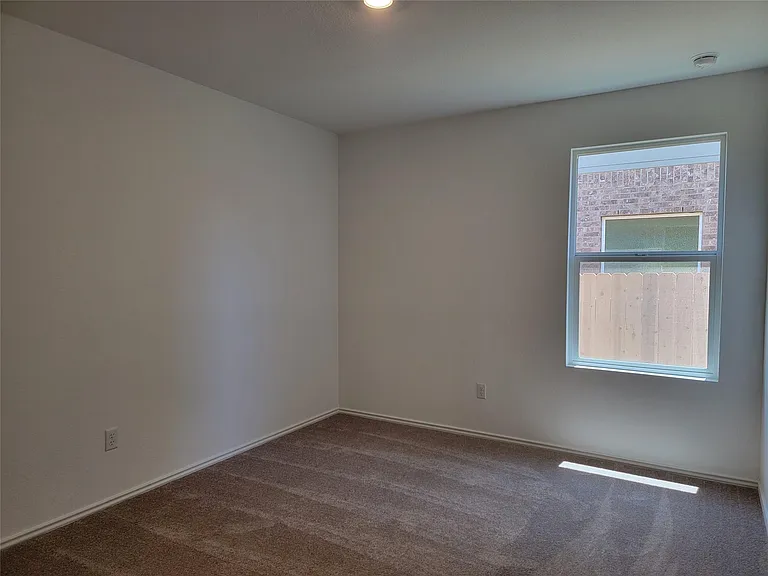 100 Montego St — Photo 19