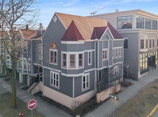 102 S Franklin St APT A, Madison, WI 53703