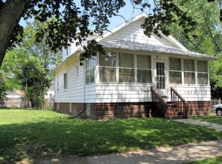 1590 Applewood Ave, Lincoln Park, MI 48146