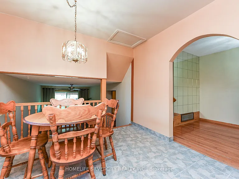 7378 Bybrook Dr — Photo 19