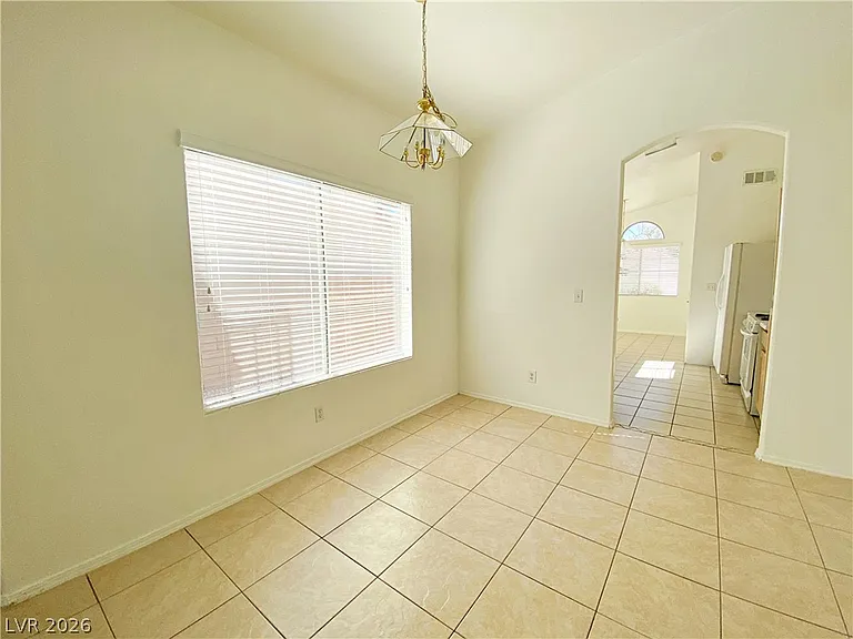 873 Prairie Grass Dr — Photo 4