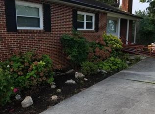 604 W Ridgecrest Dr, Kingston, TN 37763