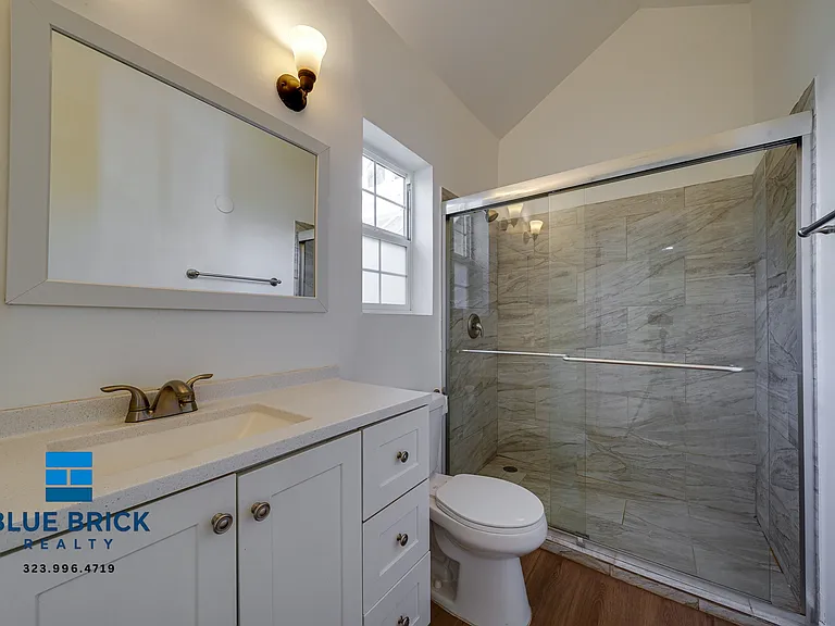 6182 Yolanda Ave — Photo 8