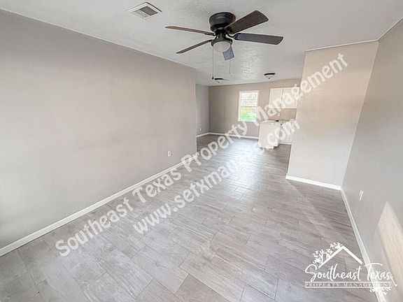 3rd image of 620 Smelker St