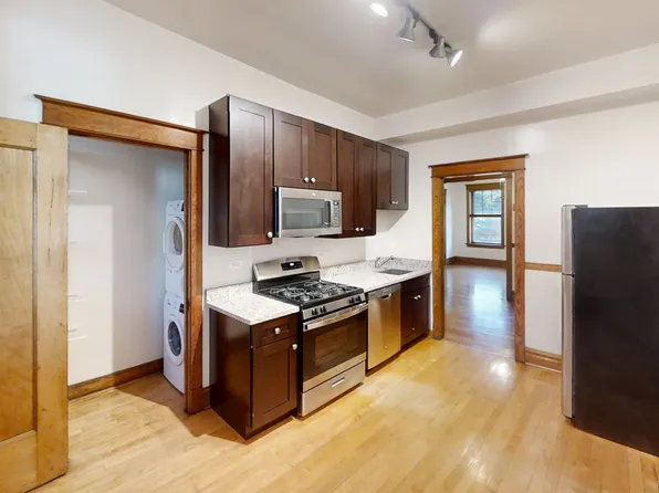 1253 W Grace St #1, Chicago, IL 60613