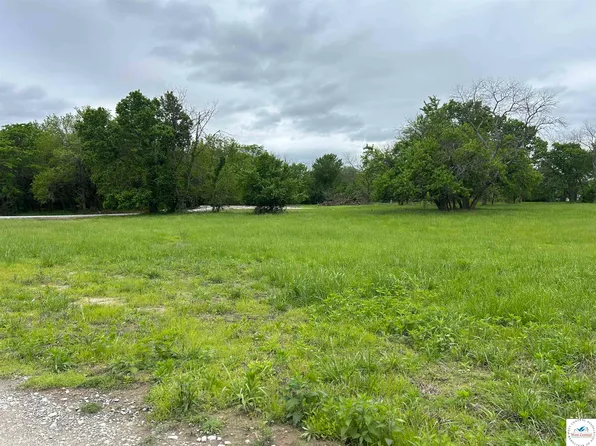 105 SE 315p, Clinton, MO 64735
