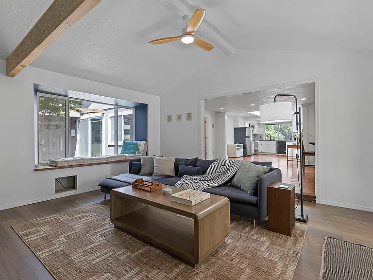 SW Oak Ct — Photo 14