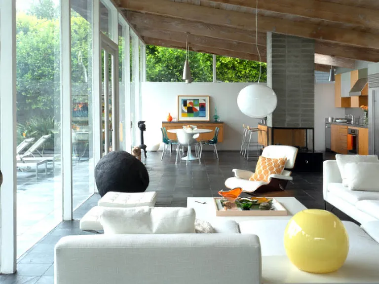15146 Mulholland Dr — Photo 6