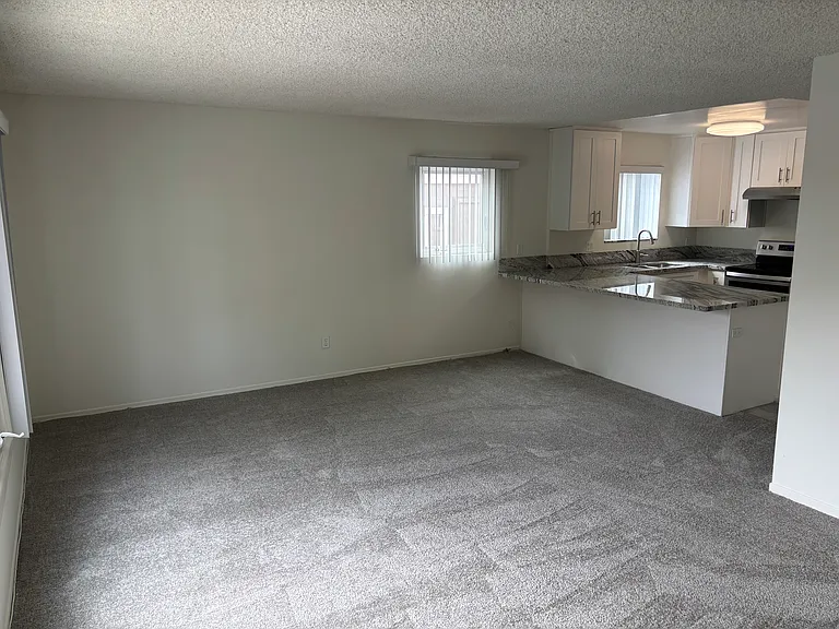 1004 Ocean Ave #A — Photo 5