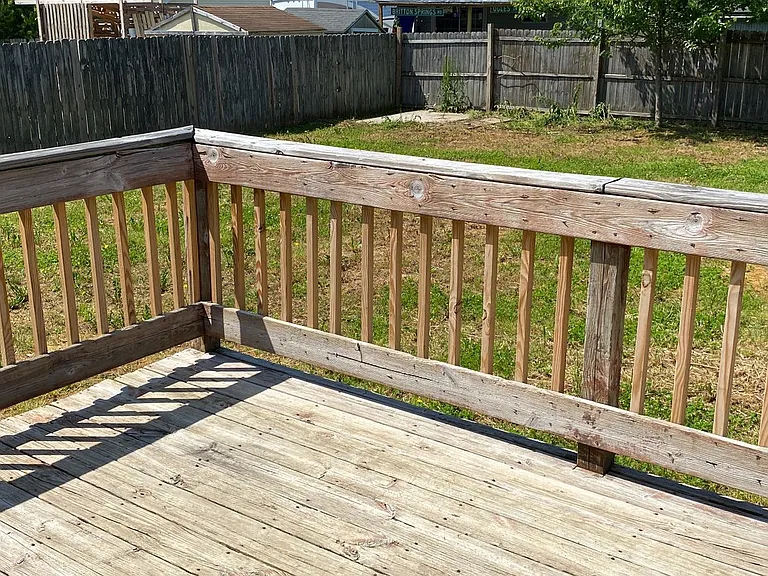 416 Woodale Dr — Photo 24