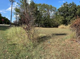 E Coppinger Ave, Fort Gibson, OK 74434
