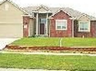 4635 NW Kendall Dr, Topeka, KS 66618