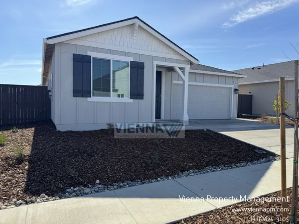 7017 El Cerrito Way, Roseville, CA 95747