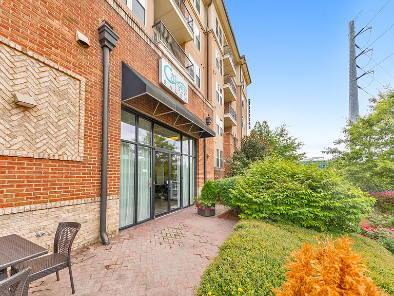 901 Abernathy Rd #1 — Photo 4