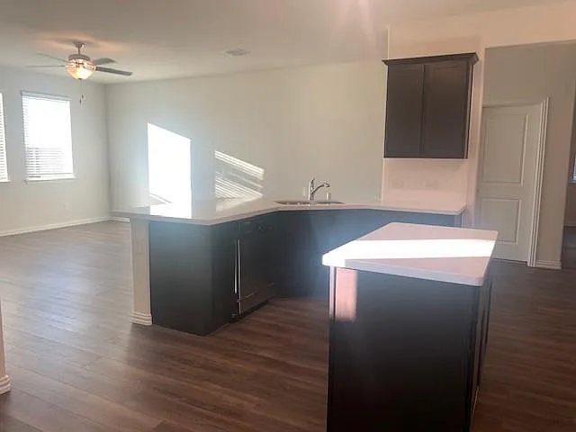 408 Hackberry St — Photo 12