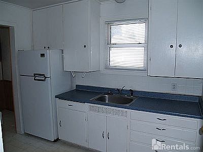 2nd image of 5011 N Ash St