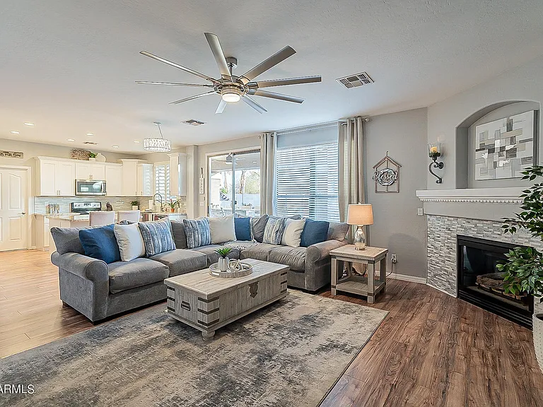 2883 E Birchwood Pl — Photo 20