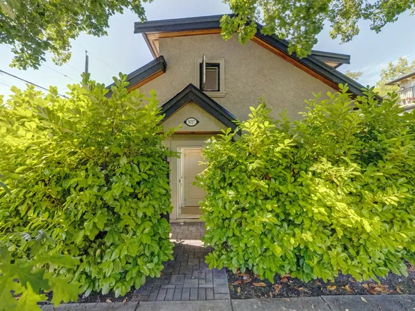 3017 Stephens St, Vancouver, BC V6K 0G1