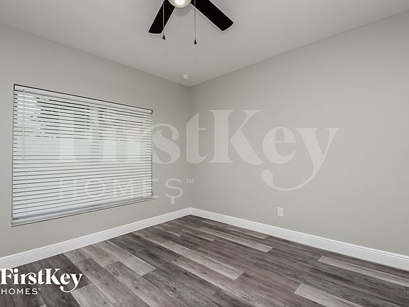 3rd image of 347 Ironwood Dr