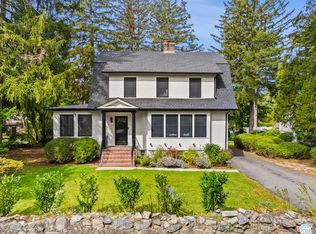 1064 Dobbs Ferry Rd, White Plains, NY 10607