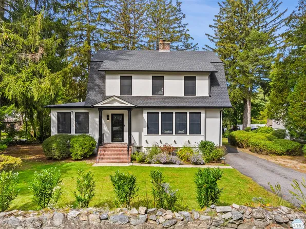 1064 Dobbs Ferry Road, White Plains, NY 10607