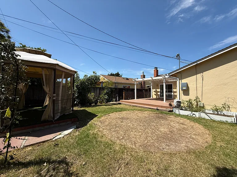 1260 Radcliff Ln — Photo 21