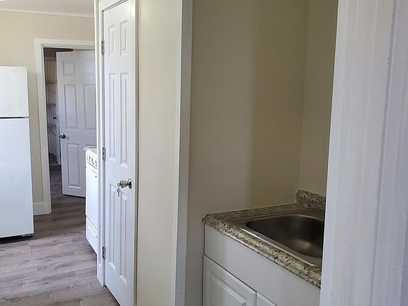 4th image of 50 Delaware Ave Floor 2