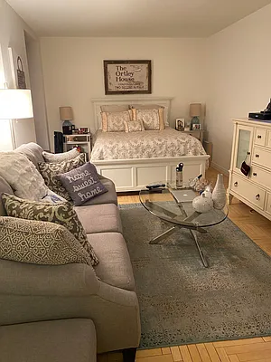 Rented by Corcoran | media 16